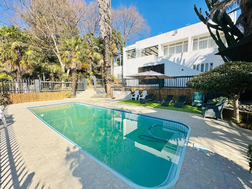 Pool & Spa